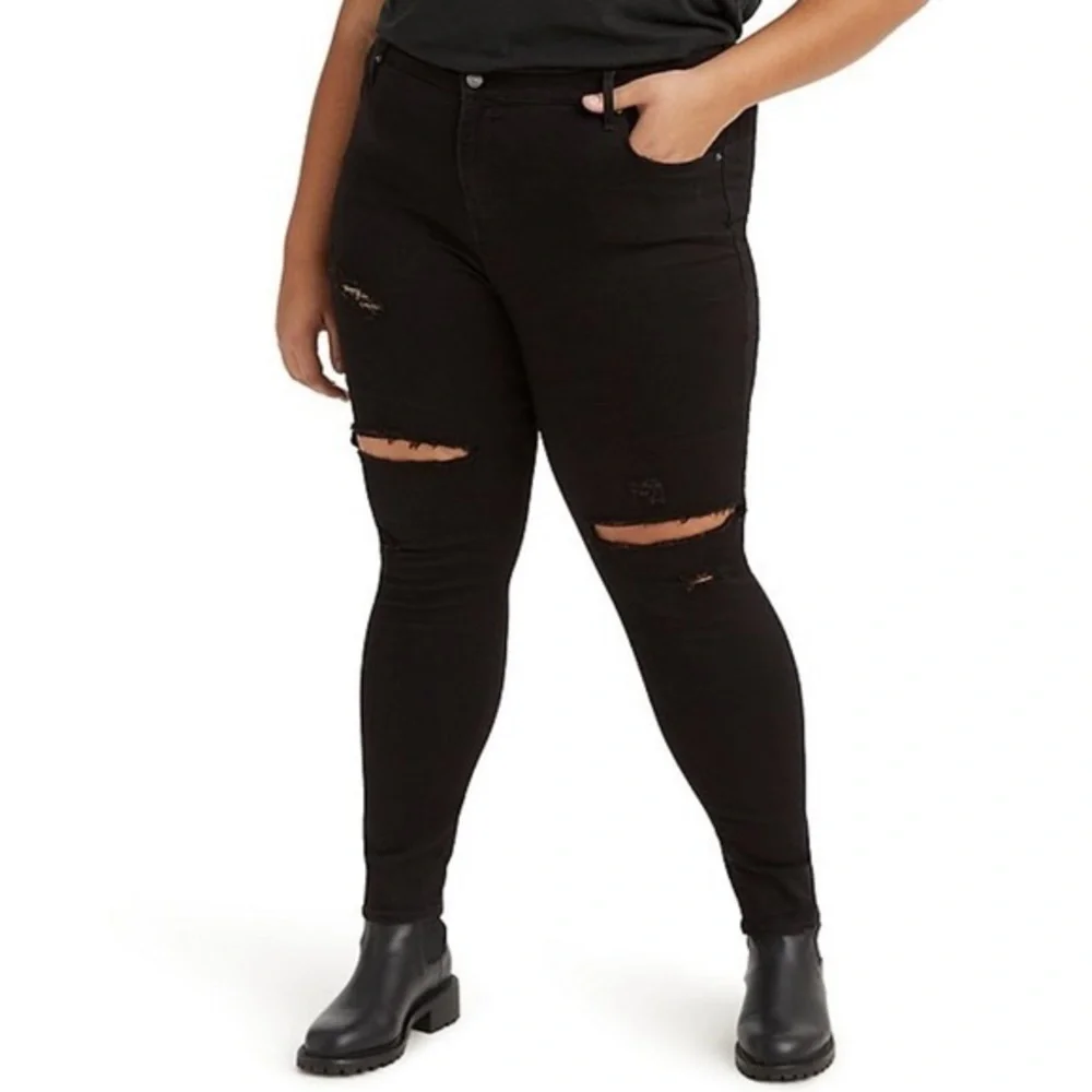 Levi’s 721 High Rise Skinny Jeans Black Close to the Edge